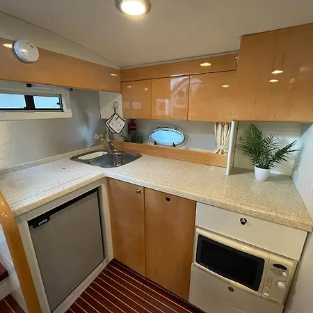 Cozy Yacht In Barcelona With Boat Tour Option