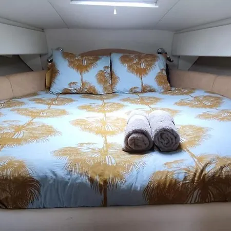 Cozy Yacht In Barcelona With Boat Tour Option